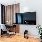 A 2 Separees, Luxe, Design, Confort Premium, 80 M2, Parking Inclus, Proche Gare Sncf Апартаменты *