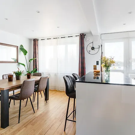 Appartamento Luxueux, Climatisé, 2 Chambres, Parking Privé Inclus, Design, Confort Premium, 80 M2, Proche Gare Sncf Metz