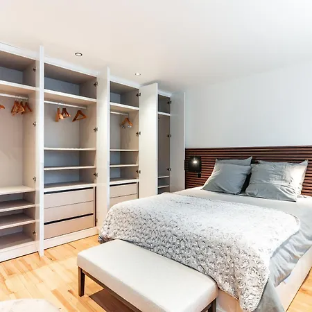 Luxueux, Climatisé, 2 Chambres, Parking Privé Inclus, Design, Confort Premium, 80 M2, Proche Gare Sncf Appartamento