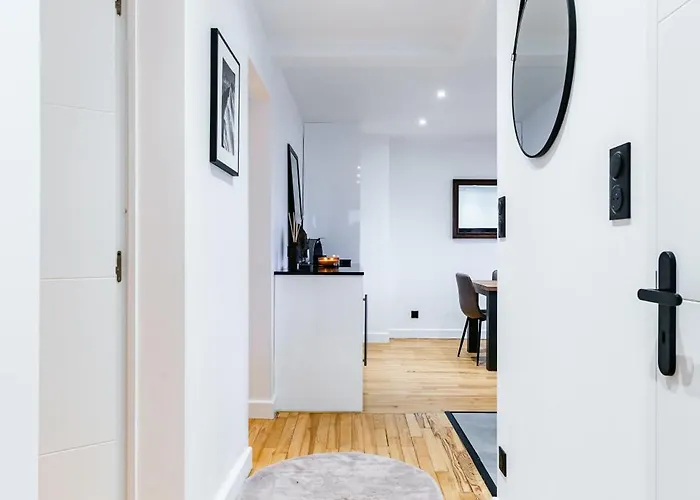 A 2 Separees, Luxe, Design, Confort Premium, 80 M2, Parking Inclus, Proche Gare Sncf *