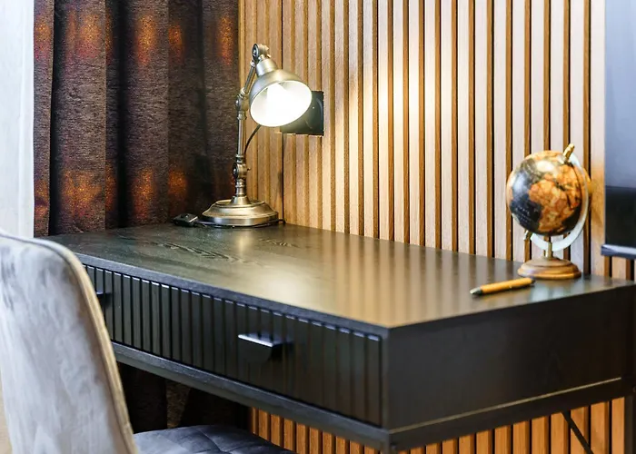 A 2 Separees, Luxe, Design, Confort Premium, 80 M2, Parking Inclus, Proche Gare Sncf *